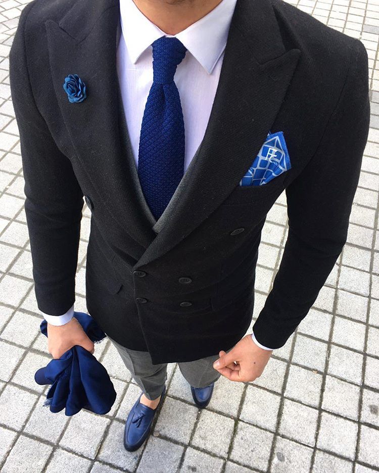 Black suit blue tie: Classic Elegance插图2