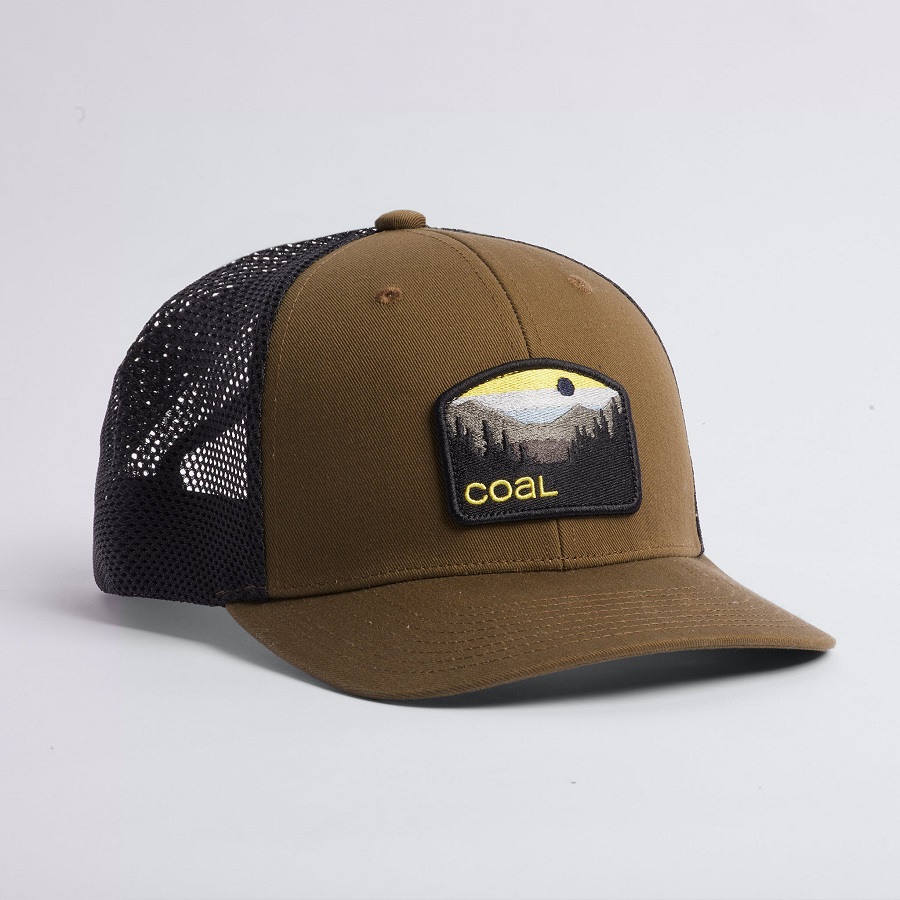 Low profile trucker hat