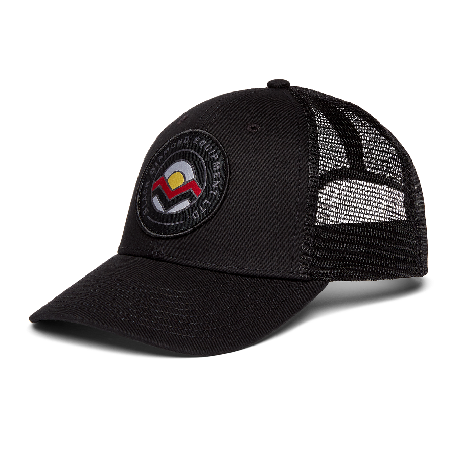 Low profile trucker hat